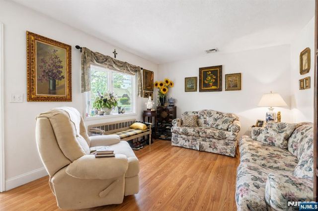 804 Saddle River Road, Saddle Brook, NJ 07663