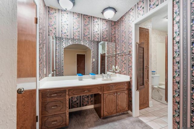 8887 Laurynwood Dr, Baton Rouge, LA 70808
