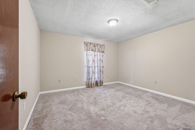 8887 Laurynwood Dr, Baton Rouge, LA 70808