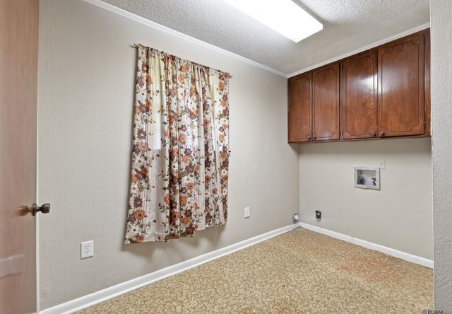 8887 Laurynwood Dr, Baton Rouge, LA 70808