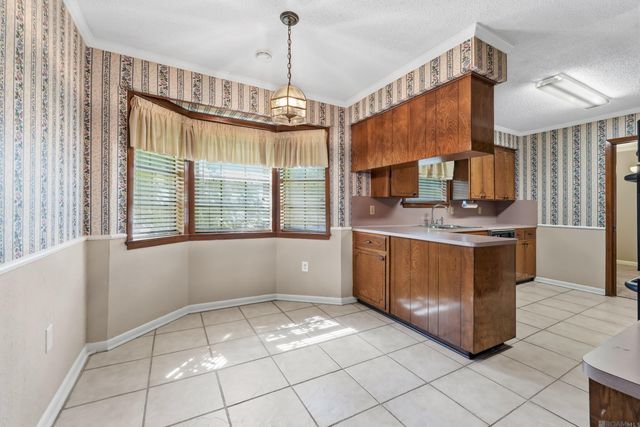 8887 Laurynwood Dr, Baton Rouge, LA 70808
