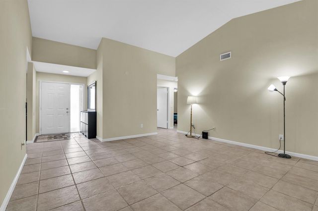 3930 NW 79th Way, Davie, FL 33024