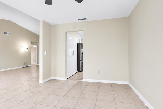 3930 NW 79th Way, Davie, FL 33024