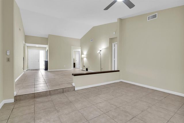 3930 NW 79th Way, Davie, FL 33024