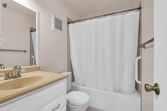 3930 NW 79th Way, Davie, FL 33024