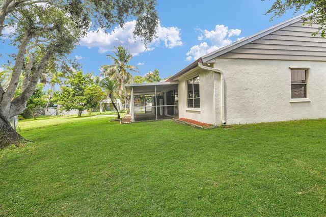 3930 NW 79th Way, Davie, FL 33024
