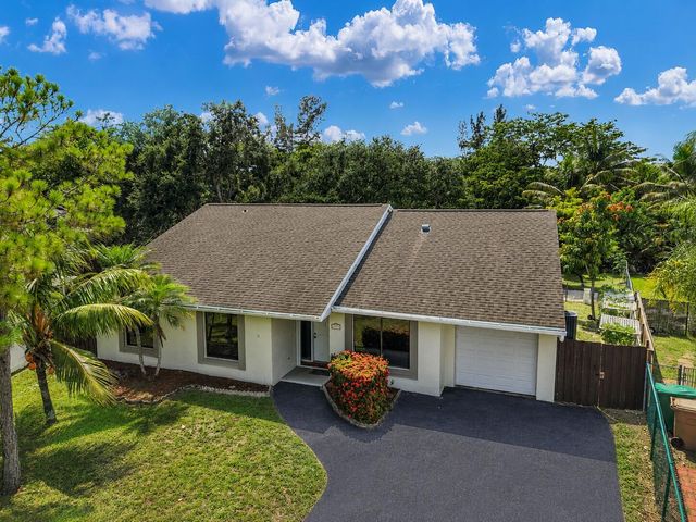 3930 NW 79th Way, Davie, FL 33024