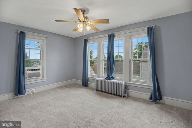 210 E WINONA AVE, Norwood, PA 19074