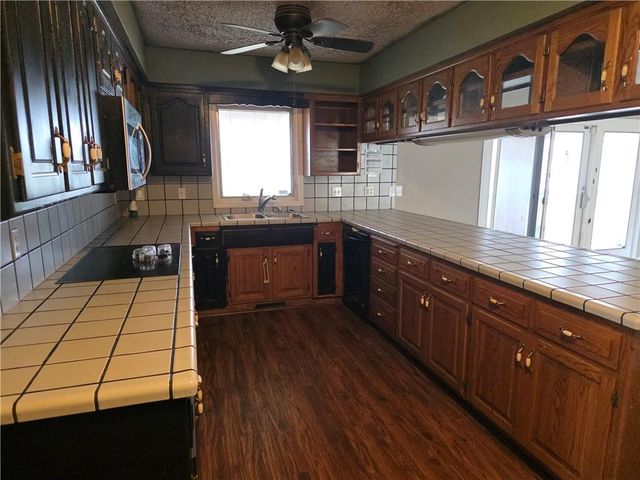 16250 S 1383 Road, Nevada, MO 64772