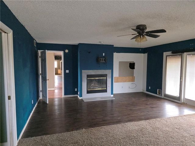 16250 S 1383 Road, Nevada, MO 64772