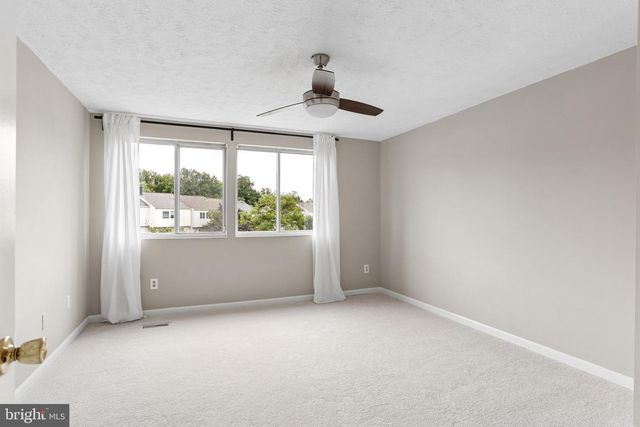 6033 HYDRANGEA DR, Alexandria, VA 22310