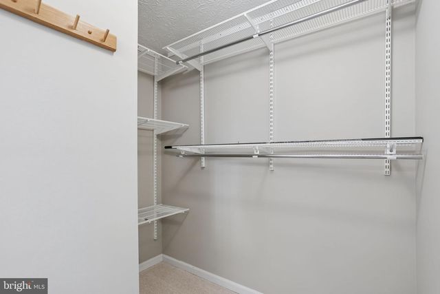 6033 HYDRANGEA DR, Alexandria, VA 22310