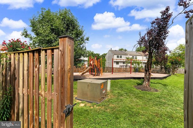 6033 HYDRANGEA DR, Alexandria, VA 22310