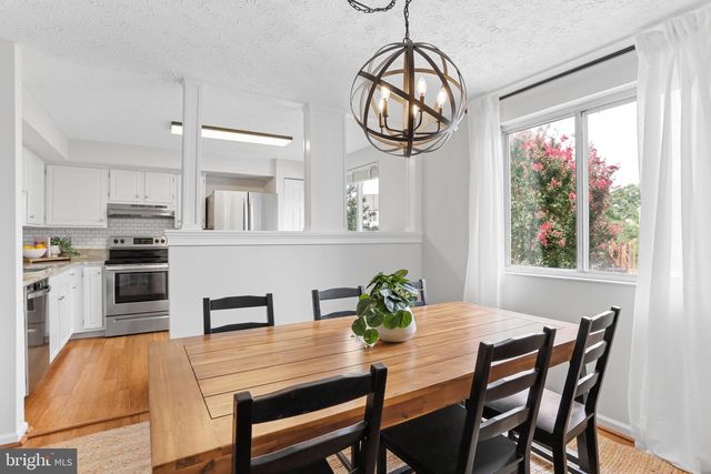 6033 HYDRANGEA DR, Alexandria, VA 22310