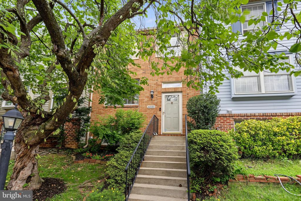 6033 HYDRANGEA DR, Alexandria, VA 22310