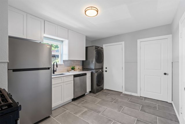 2126 Idaho Avenue, Dallas, TX 75216