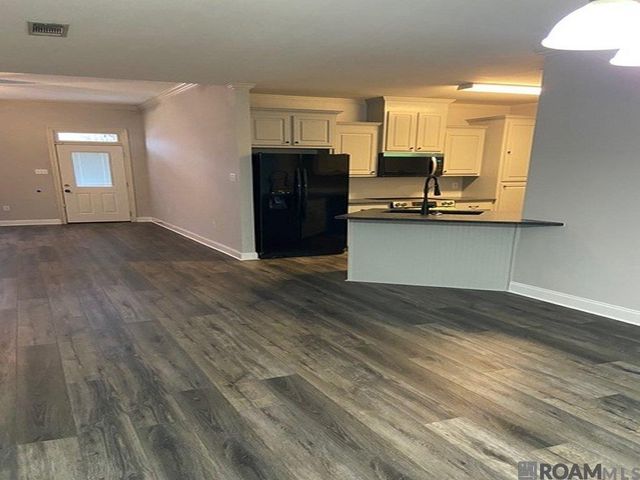 1010 Villa Dr, Baton Rouge, LA 70810