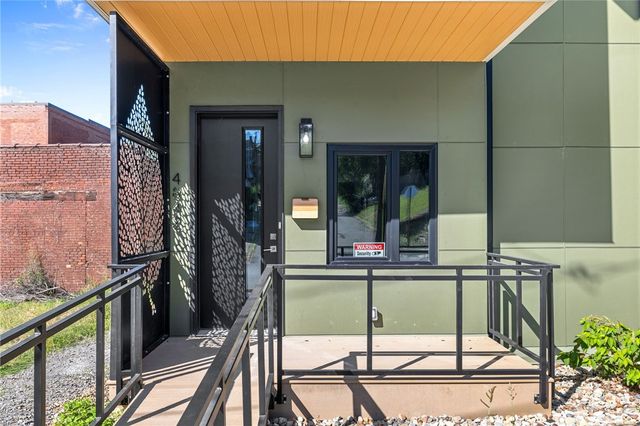 4826 Chatsworth Ave, Hazelwood, PA 15207