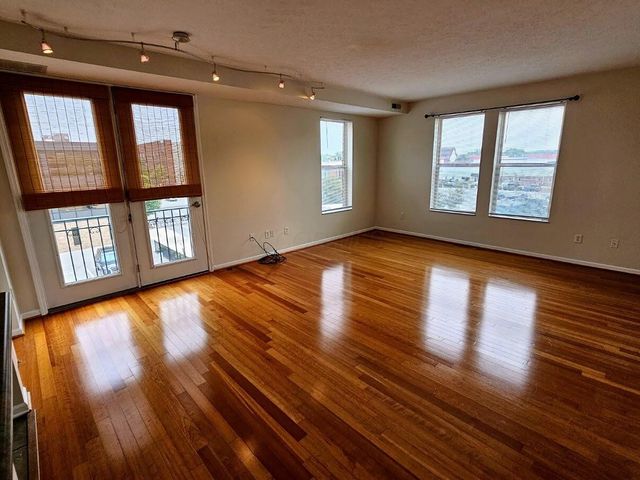 120 E Mound Street, 2, Columbus, OH 43215