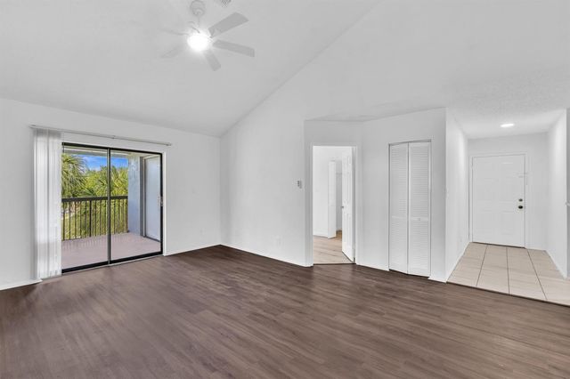 11225 W Atlantic Boulevard 306, Coral Springs, FL 33071