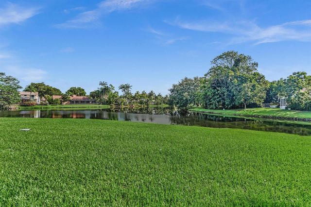 11225 W Atlantic Boulevard 306, Coral Springs, FL 33071