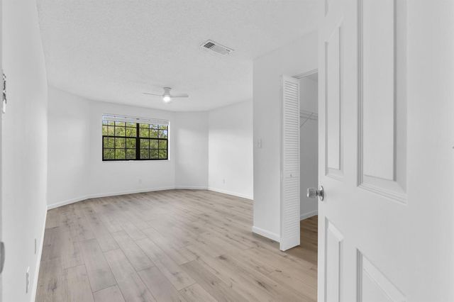 11225 W Atlantic Boulevard 306, Coral Springs, FL 33071