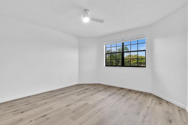 11225 W Atlantic Boulevard 306, Coral Springs, FL 33071