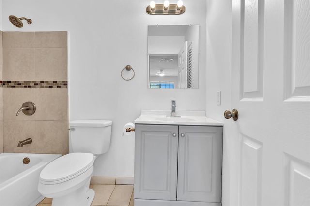11225 W Atlantic Boulevard 306, Coral Springs, FL 33071