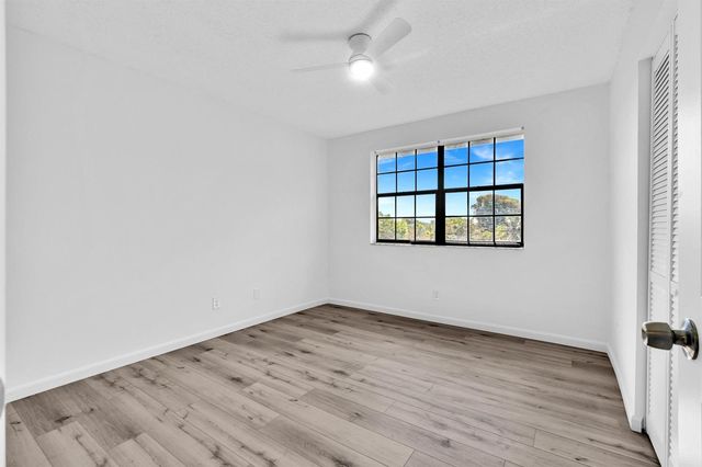 11225 W Atlantic Boulevard 306, Coral Springs, FL 33071