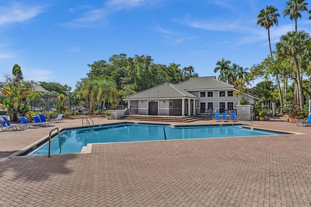 11225 W Atlantic Boulevard 306, Coral Springs, FL 33071