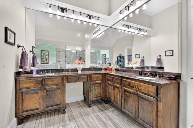 3617 Vineyard Way, Farmers Branch, TX 75234