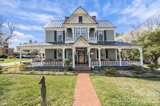 229 N Race Street, Statesville, NC 28677