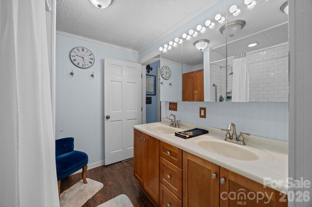 229 N Race Street, Statesville, NC 28677