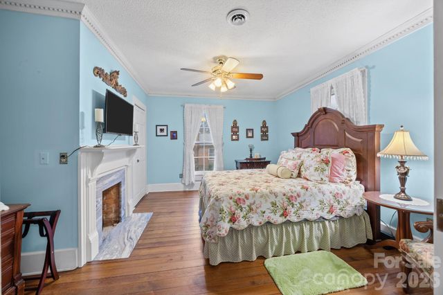 229 N Race Street, Statesville, NC 28677