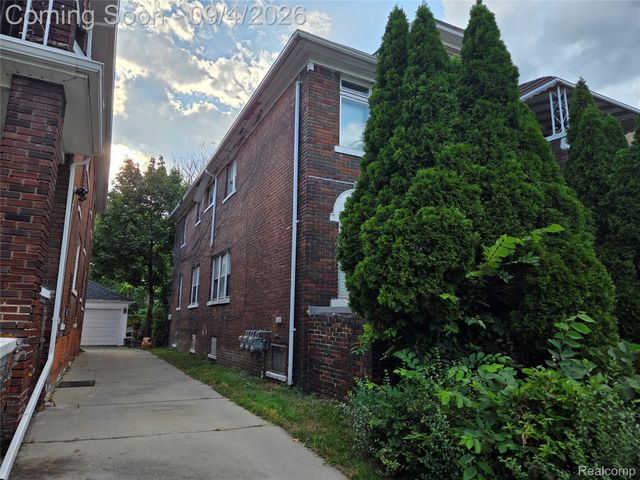 13181 Stoepel Street, Detroit, MI 48238