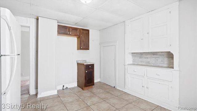 79 E Pleasant Street, River Rouge, MI 48218