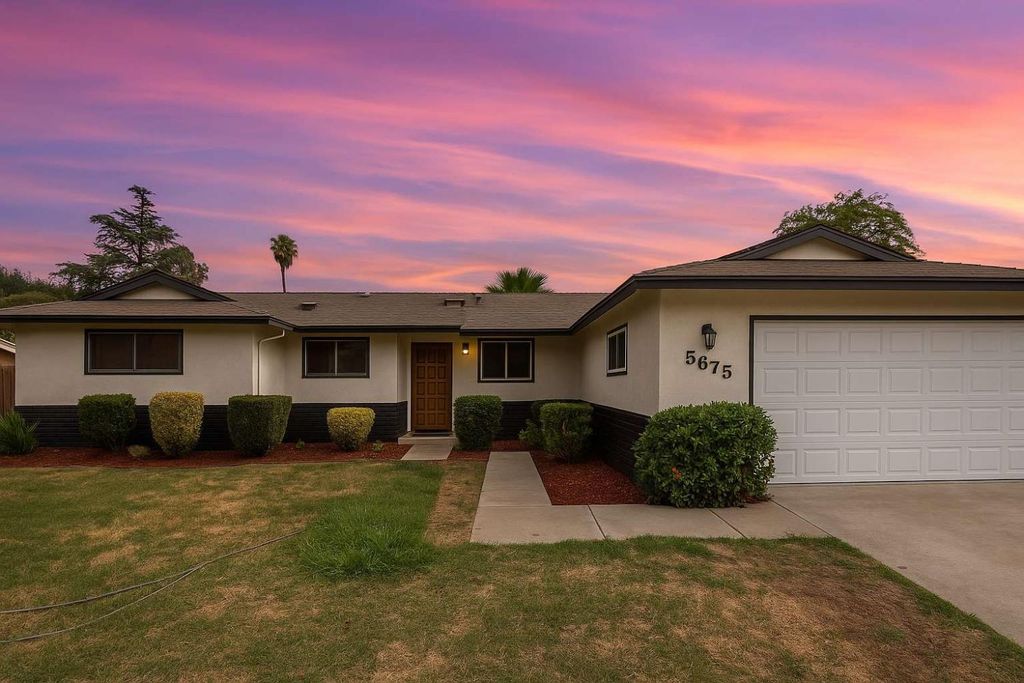 Image 1 of property listing at 5675 E Ashlan Avenue, Fresno, CA 93727