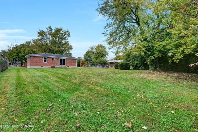 114 Clear Creek Rd, Eminence, KY 40019