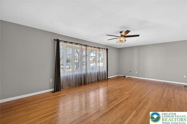 1900 Hokendauqua Avenue, Northampton Boro, PA 18067