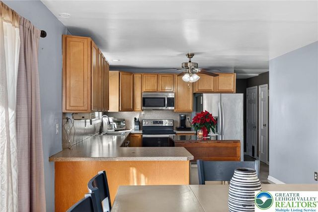 1900 Hokendauqua Avenue, Northampton Boro, PA 18067