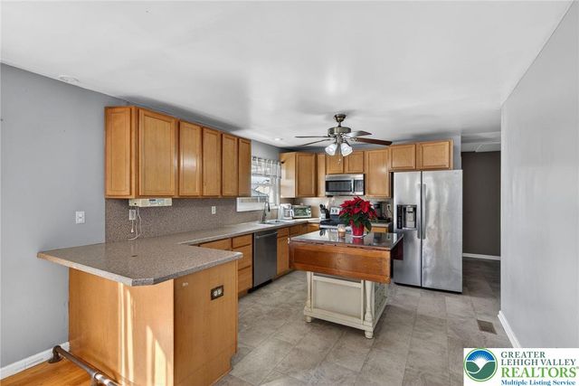 1900 Hokendauqua Avenue, Northampton Boro, PA 18067