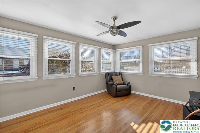 1900 Hokendauqua Avenue, Northampton Boro, PA 18067