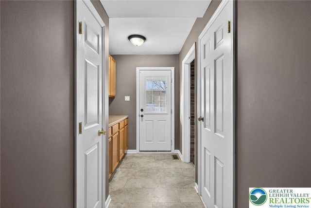 1900 Hokendauqua Avenue, Northampton Boro, PA 18067