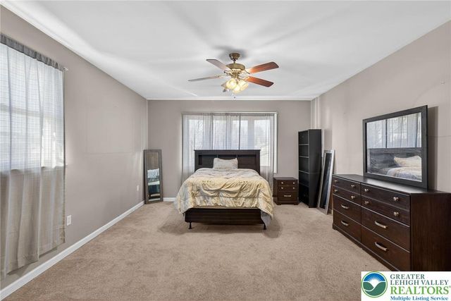 1900 Hokendauqua Avenue, Northampton Boro, PA 18067