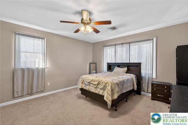 1900 Hokendauqua Avenue, Northampton Boro, PA 18067