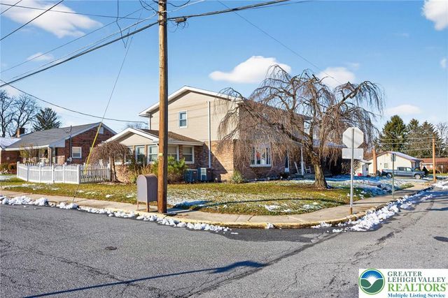 1900 Hokendauqua Avenue, Northampton Boro, PA 18067