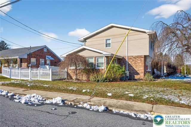 1900 Hokendauqua Avenue, Northampton Boro, PA 18067