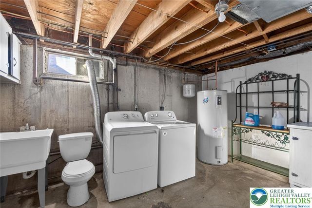 1900 Hokendauqua Avenue, Northampton Boro, PA 18067