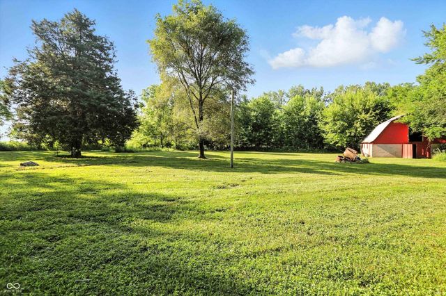 4765 E 200 N Road, Anderson, IN 46012