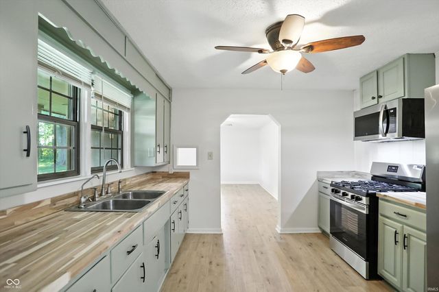 4765 E 200 N Road, Anderson, IN 46012